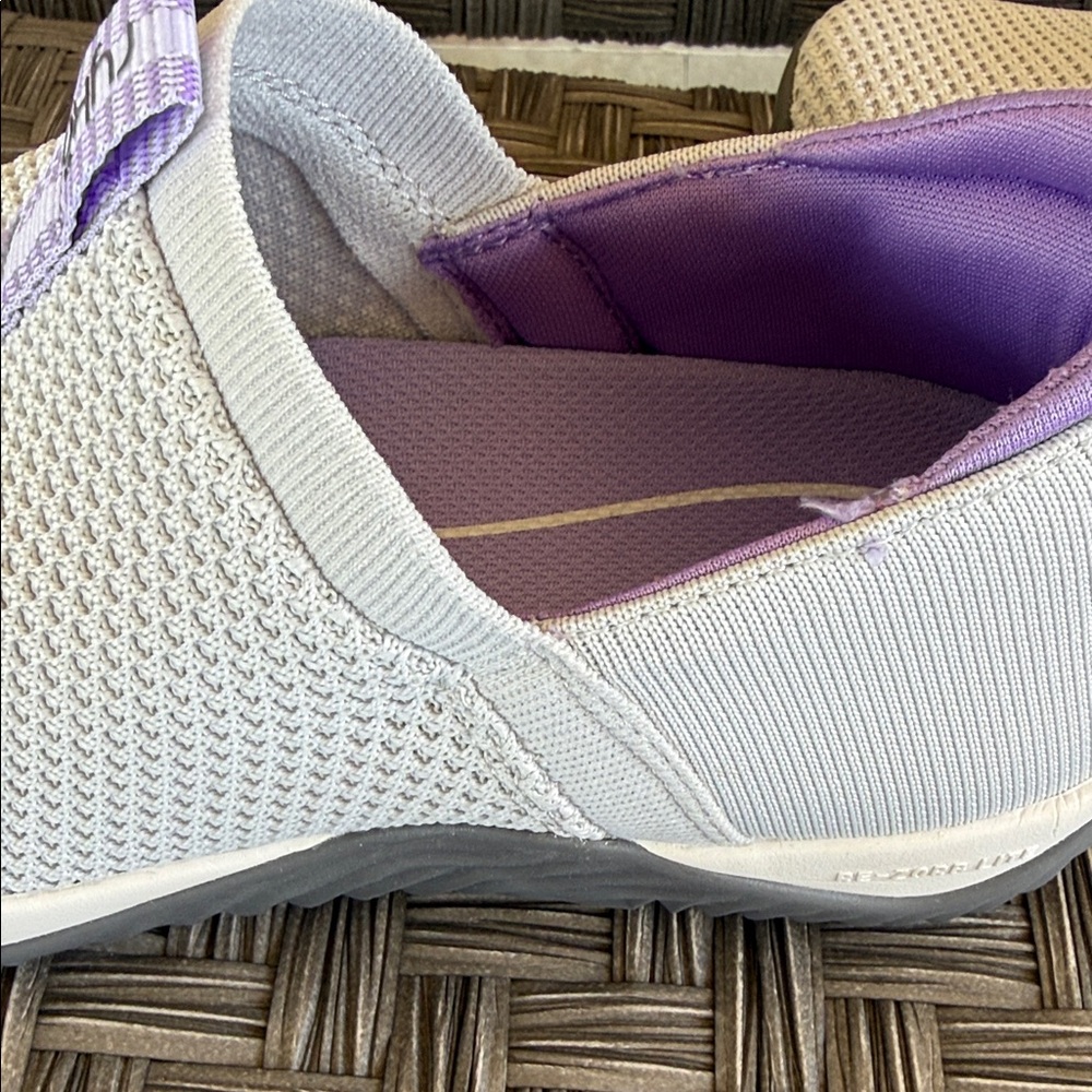 Ryka Women's White and Lavender Slip-On Sneakers 10W New - Picture 5 of 8